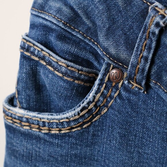 Women's Wrangler Jeans - Picture 10 of 11